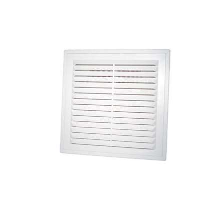 Image de Grille de ventilation en plastique D/150 RW Classic 150x150mm blanc avec moustiquaire.