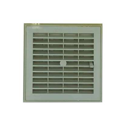 Image de Grille intérieur Nicoll en plastique F154 blanc avec fermeture à coulisse.